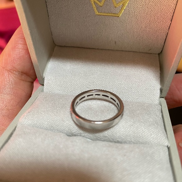 Baguette wedding band - Picture 5 of 6